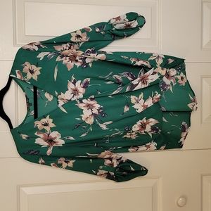 West key Sz large green floral faux wrap top